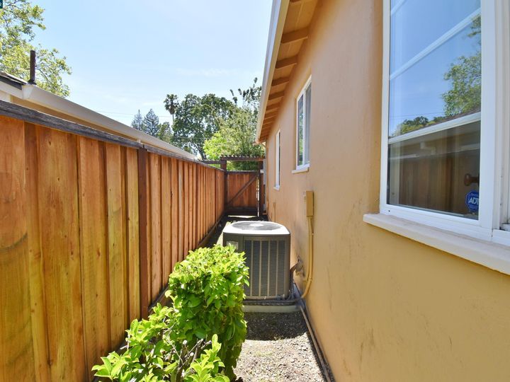 1016 Willow Dr, Lafayette, CA | Lafayette Orchar. Photo 29 of 32