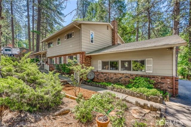 10313 Kenwood Dr, Grass Valley, CA | . Photo 19 of 60