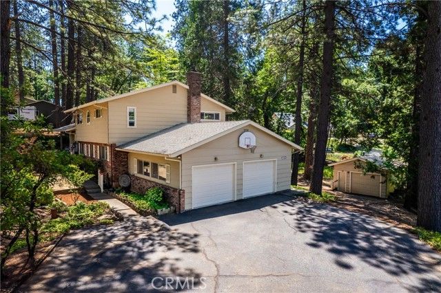 10313 Kenwood Dr, Grass Valley, CA | . Photo 3 of 60