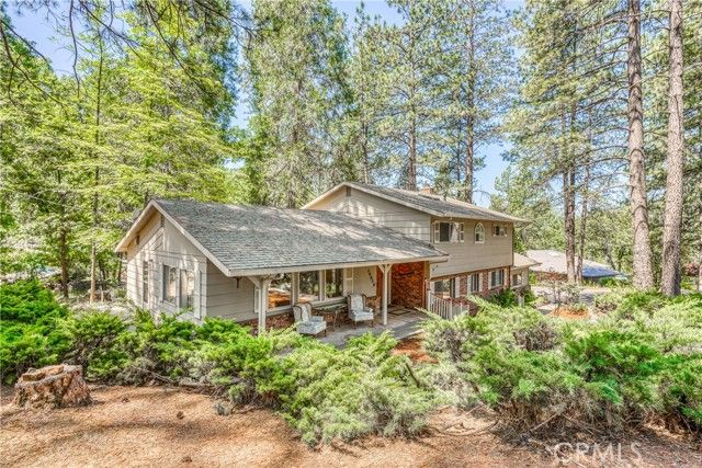 10313 Kenwood Dr, Grass Valley, CA | . Photo 21 of 60