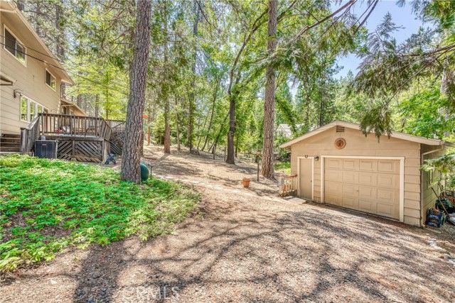 10313 Kenwood Dr, Grass Valley, CA | . Photo 28 of 60