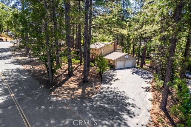 10313 Kenwood Dr, Grass Valley, CA | . Photo 9 of 60
