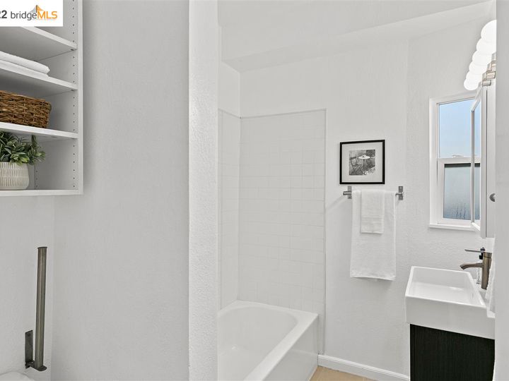1082 24th, Oakland, CA | West Oakland. Photo 16 of 60