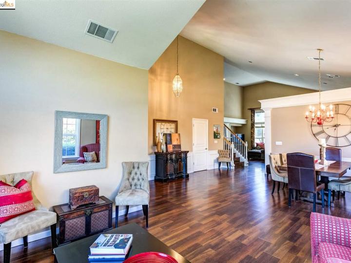 1091 Orchid Dr, Brentwood, CA | Horizon Collect | No. Photo 8 of 40