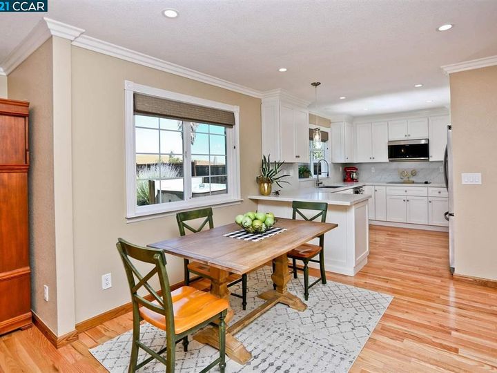1097 Discovery Way, Concord, CA | Pine Hollow. Photo 13 of 38