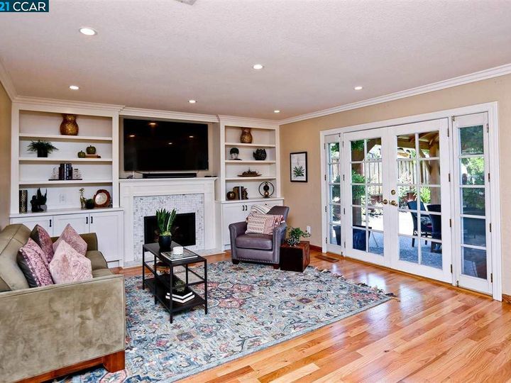 1097 Discovery Way, Concord, CA | Pine Hollow. Photo 8 of 38