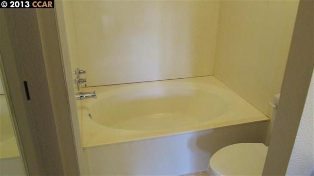 1171 Shell Ln, Clayton, CA, 94517 Townhouse. Photo 14 of 18