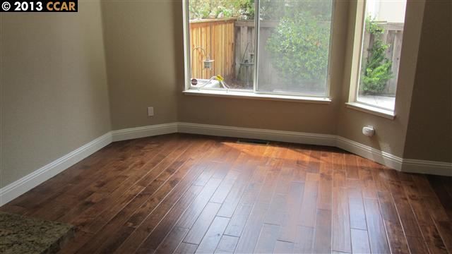 1171 Shell Ln, Clayton, CA, 94517 Townhouse. Photo 3 of 18