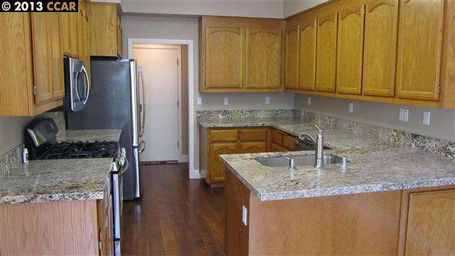 1171 Shell Ln, Clayton, CA, 94517 Townhouse. Photo 7 of 18