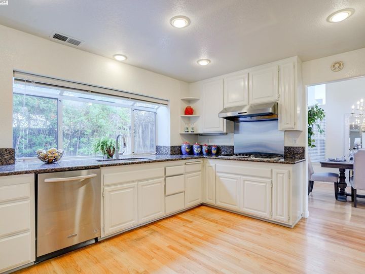 119 Montevideo Cir, Fremont, CA | Mission District. Photo 13 of 40