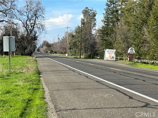 11974 Highway 99e Red Bluff CA. Photo 4 of 11