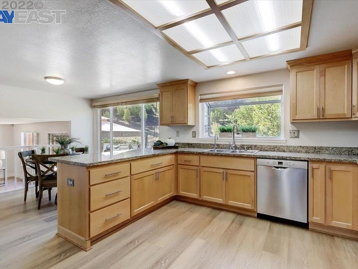 120 Woodstock Ct, Richmond, CA | Carriage Hills S. Photo 14 of 38