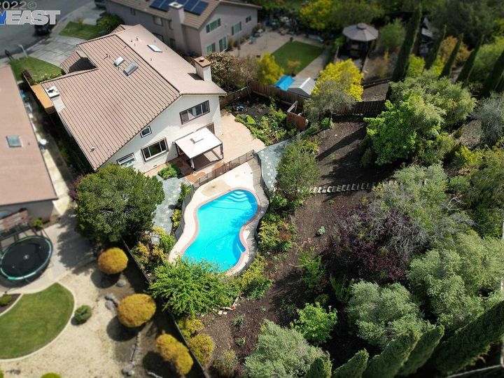 120 Woodstock Ct, Richmond, CA | Carriage Hills S. Photo 6 of 38