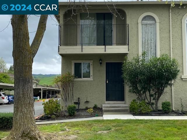 13 Meadowbrook Ave, Pittsburg, CA, 94565 Townhouse. Photo 1 of 30