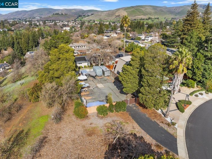 132 Mt Etna Dr, Clayton, CA, 94517 Townhouse. Photo 49 of 57