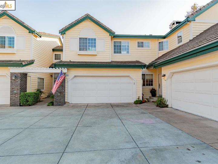 1327 Shell Ln, Clayton, CA, 94517 Townhouse. Photo 2 of 29