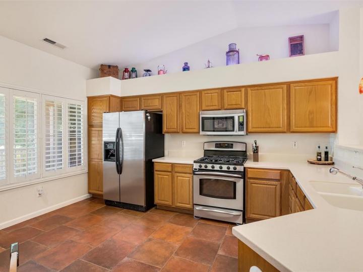 1361 Peregrine Dr, Gilroy, CA | . Photo 12 of 24