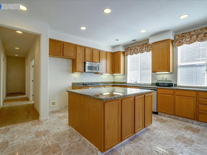 1384 Shearwater Dr, Patterson, CA | . Photo 8 of 51