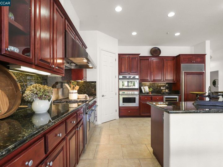1413 Sweetbriar Ct, Brentwood, CA | Sterling Preserve. Photo 15 of 51