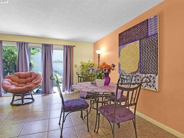 14479 Kings Ct, San Leandro, CA, 94578 Townhouse. Photo 9 of 29