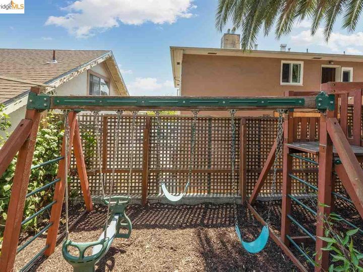 1472 E 31st St, Oakland, CA | Highland Heights. Photo 21 of 28