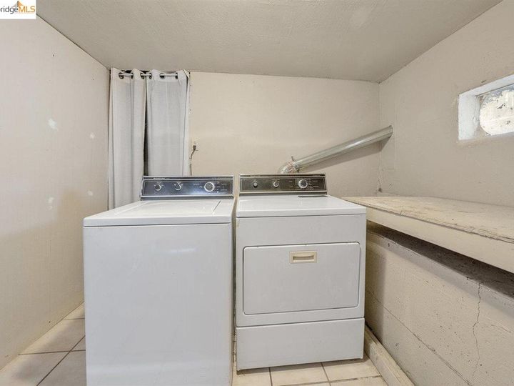 1472 E 31st St, Oakland, CA | Highland Heights. Photo 22 of 28