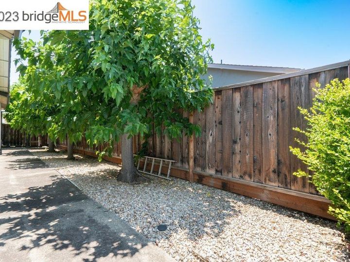 1523 Thornwood Dr, Concord, CA | Crestwood. Photo 24 of 33