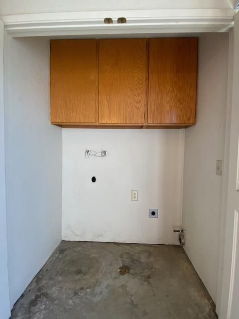 154 N Madeira Ave #G, Salinas, CA, 93905 Townhouse. Photo 11 of 26