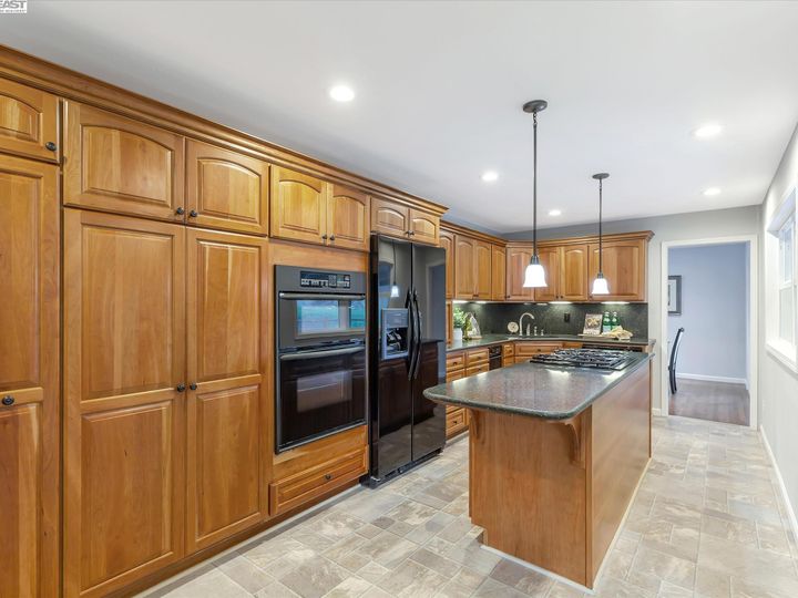160 Belle Meade Pl, San Ramon, CA | Country Clb Area. Photo 13 of 49