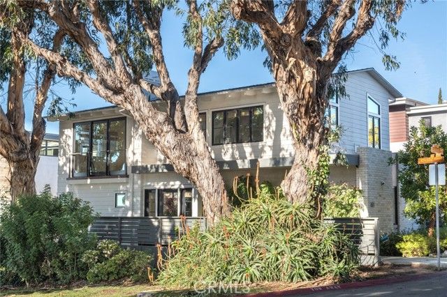 1619 Golden Ave, Hermosa Beach, CA, 90254 Townhouse. Photo 1 of 33