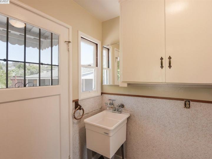 16328 Helo Dr, San Leandro, CA | Foothill. Photo 13 of 24