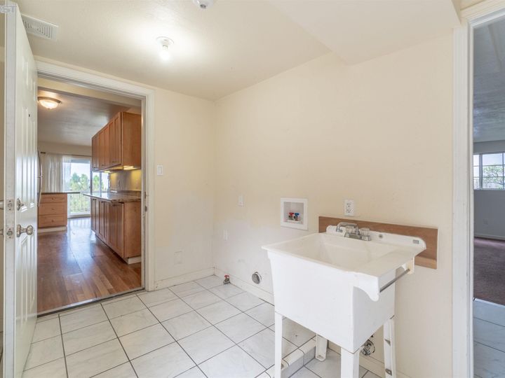 16547 Russell Ct, San Leandro, CA | Fairmont Terrace. Photo 16 of 23
