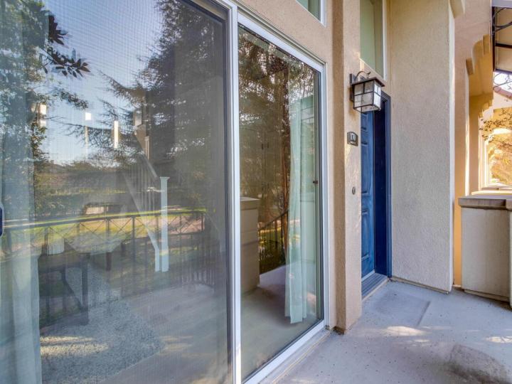 170 Oberg Ct, Mountain View, CA, 94043 Townhouse. Photo 8 of 40