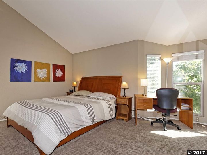 1710 Parkside Dr #17, Walnut Creek, CA, 94597 Townhouse. Photo 8 of 11