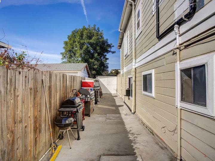 1725 96th Ave, Oakland, CA | . Photo 14 of 58