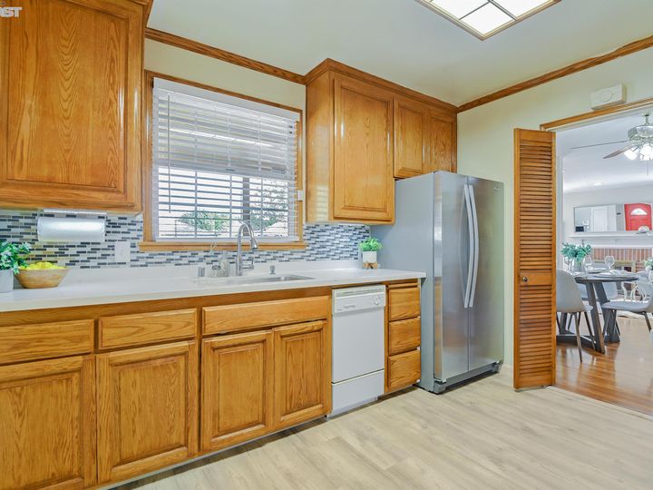 1763 143rd Ave, San Leandro, CA | Bal. Photo 12 of 34