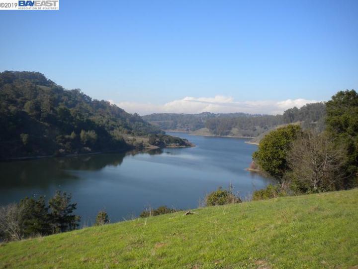 18362 Carlwyn Dr, Castro Valley, CA | Lake Chabot. Photo 21 of 25