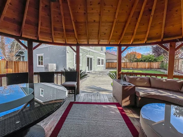 188 Continente Ave, Brentwood, CA | . Photo 41 of 54
