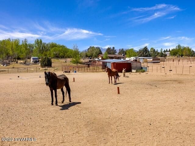 1923 Bumblebee Dr, Chino Valley, AZ | Under 5 Acres. Photo 22 of 34