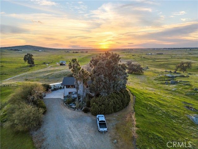 19377 Watts Valley Rd, Sanger, CA | . Photo 11 of 60