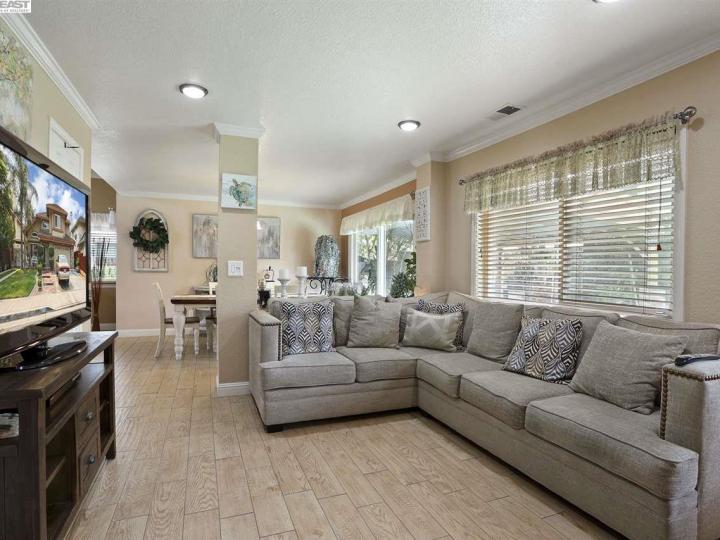 1940 Clearbrook Ct, Tracy, CA | Chaparral. Photo 16 of 40