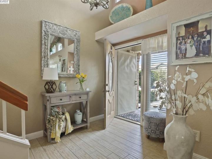 1940 Clearbrook Ct, Tracy, CA | Chaparral. Photo 5 of 40