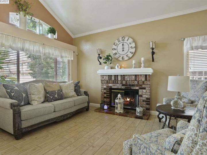 1940 Clearbrook Ct, Tracy, CA | Chaparral. Photo 8 of 40
