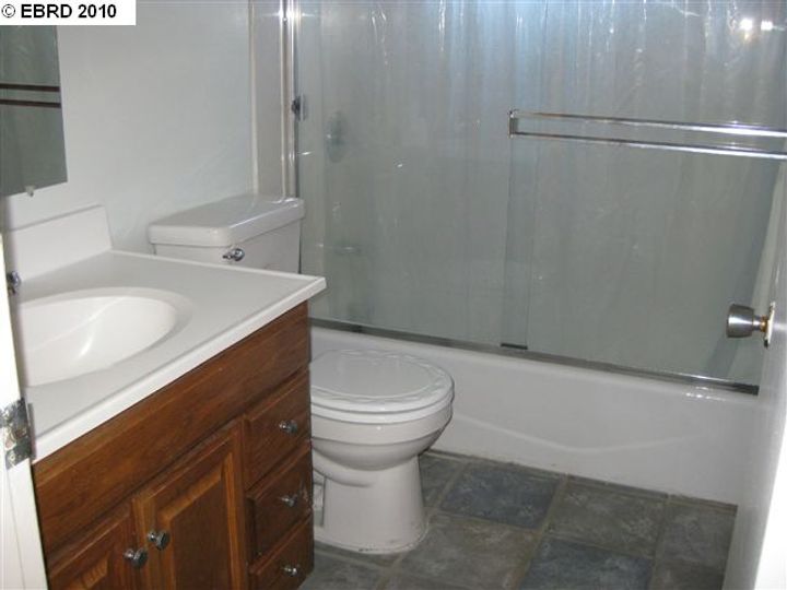 Rental 200 E Sims Rd, Brentwood, CA, 94513. Photo 3 of 5