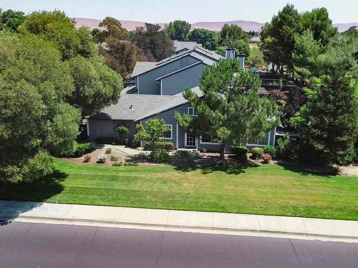 2001 Galloway Cmn, Livermore, CA, 94551 Townhouse. Photo 17 of 19