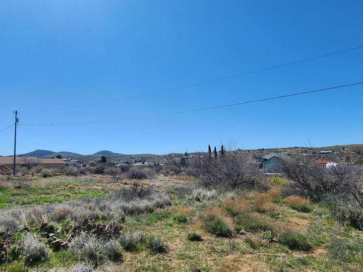 20235 E Mesa Verde Rd, Mayer, AZ | Under 5 Acres. Photo 13 of 34