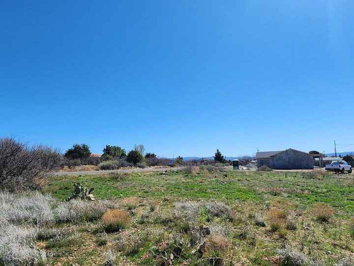 20235 E Mesa Verde Rd, Mayer, AZ | Under 5 Acres. Photo 9 of 34
