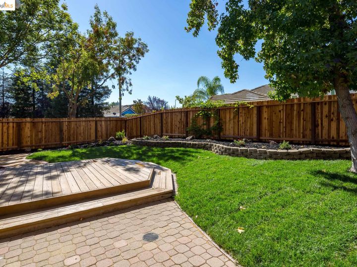 203 Heron Dr, Pittsburg, CA, 94565 Townhouse. Photo 23 of 32