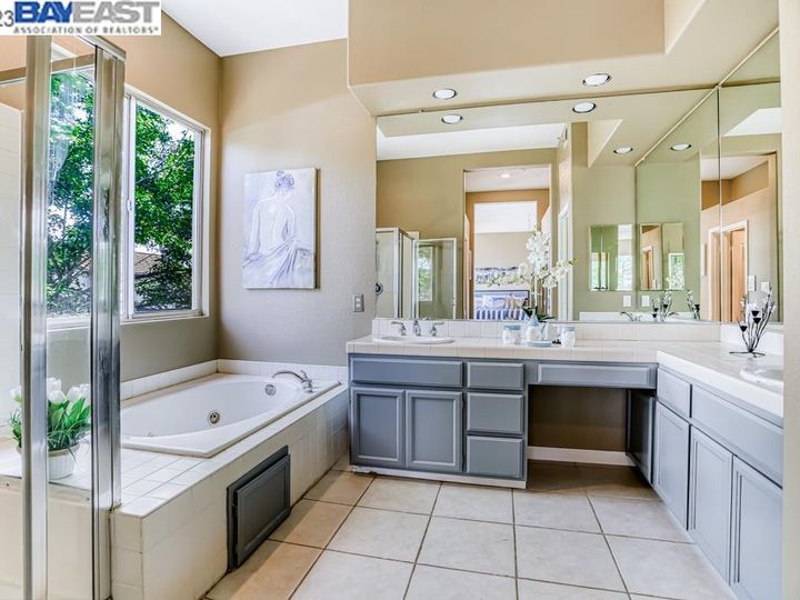 2037 Fruitvale Ct, Antioch, CA | Lone Tree Ests. Photo 27 of 43