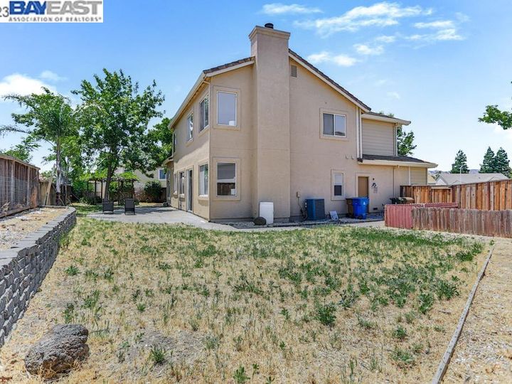 2037 Fruitvale Ct, Antioch, CA | Lone Tree Ests. Photo 41 of 43